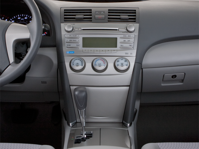 2010 Toyota Camry LE