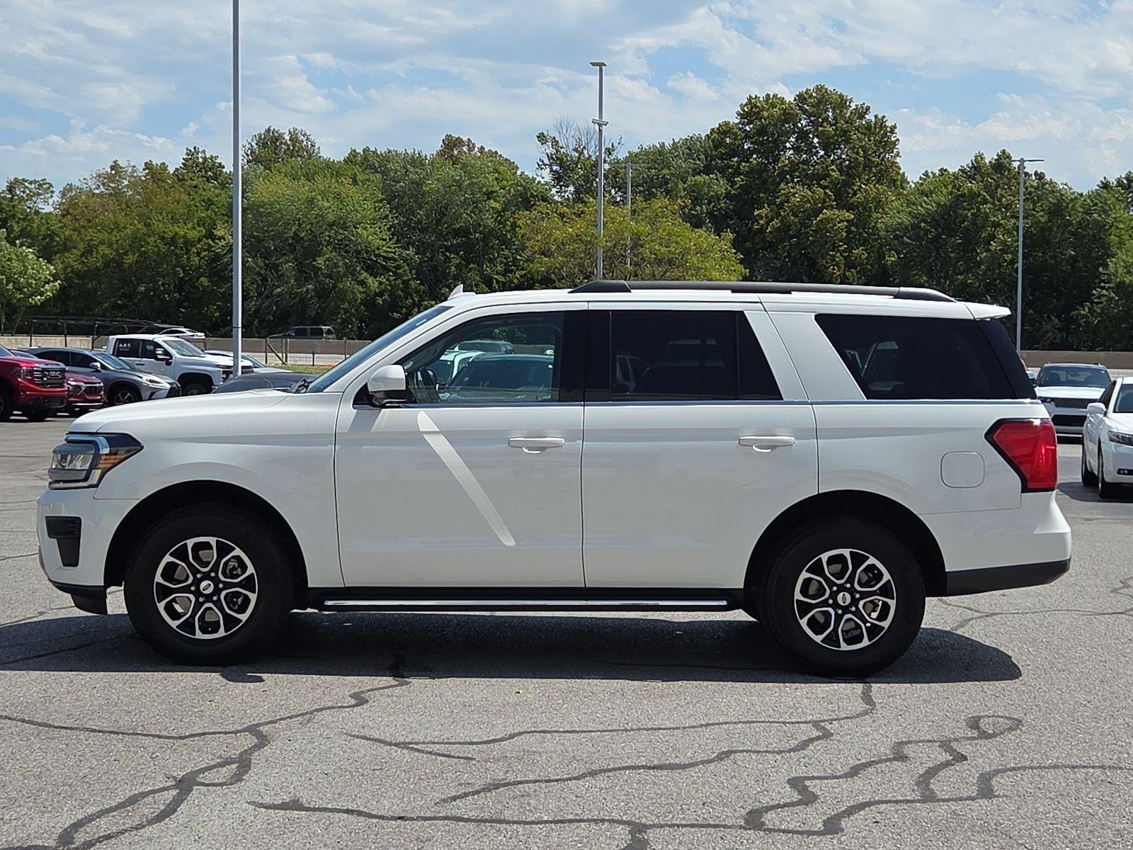 2022 Ford Expedition XLT