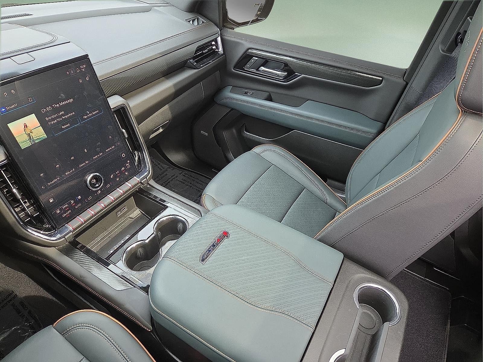2025 GMC Yukon AT4