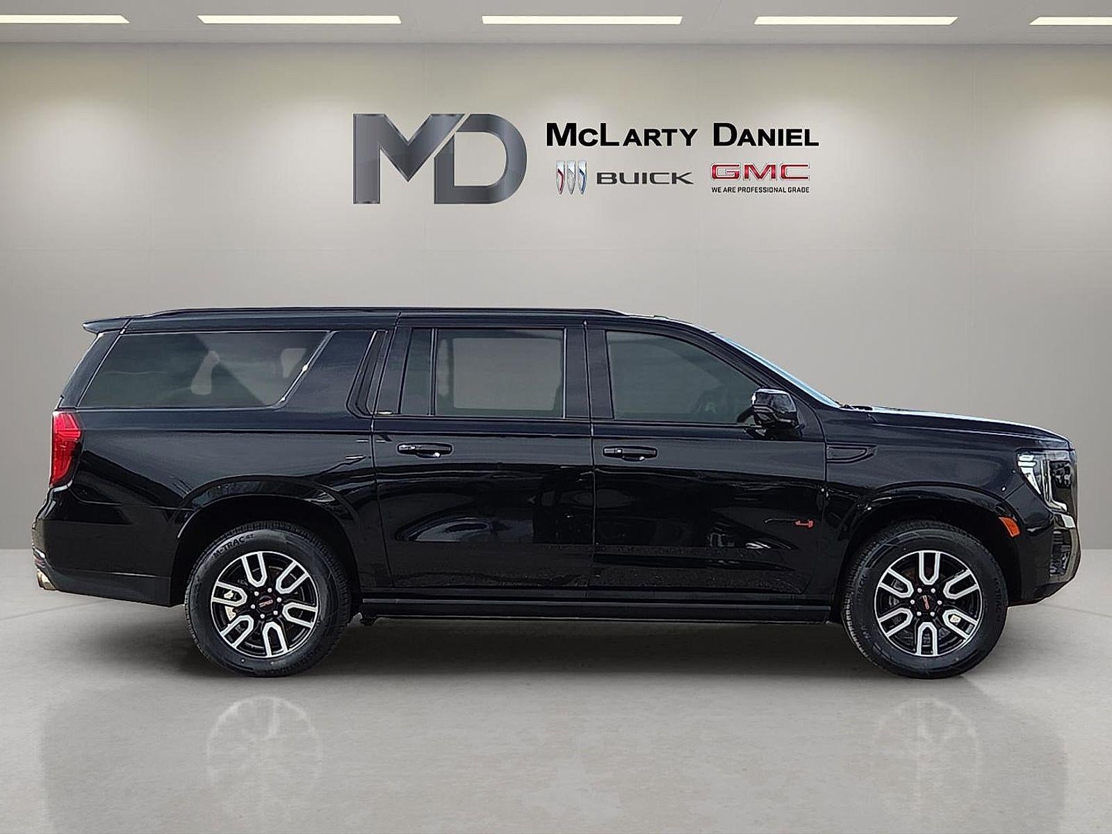 2023 GMC Yukon XL AT4