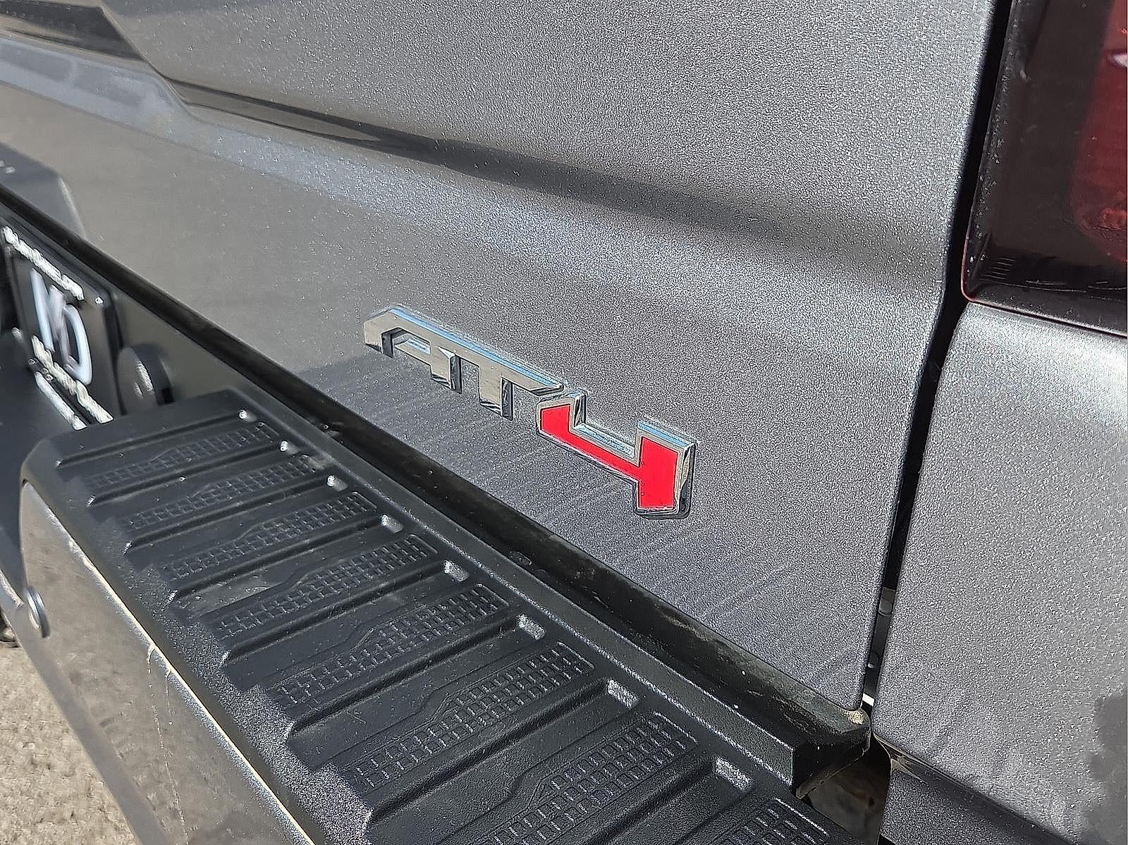 2022 GMC Sierra 1500 Limited AT4