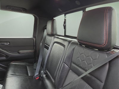2024 Nissan Frontier Crew Cab PRO-4X 4x4