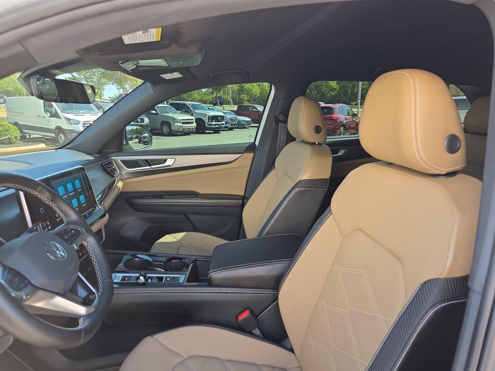 2024 Volkswagen Atlas Cross Sport 2.0T SE w/Technology