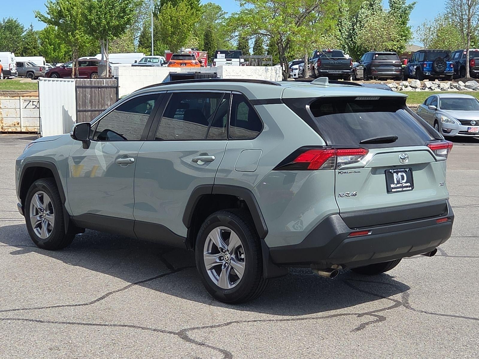 2022 Toyota RAV4 XLE