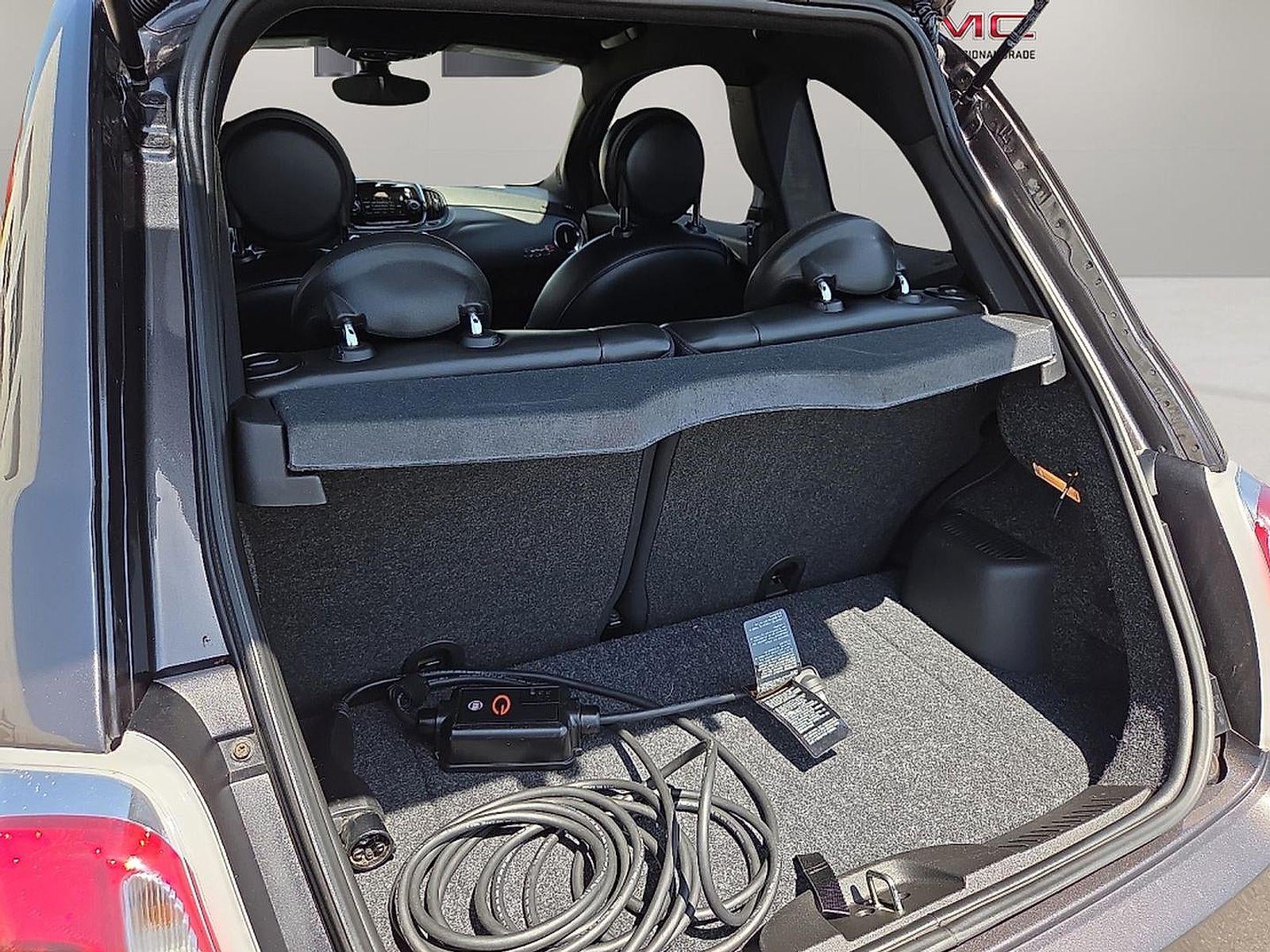 2019 FIAT 500e Base