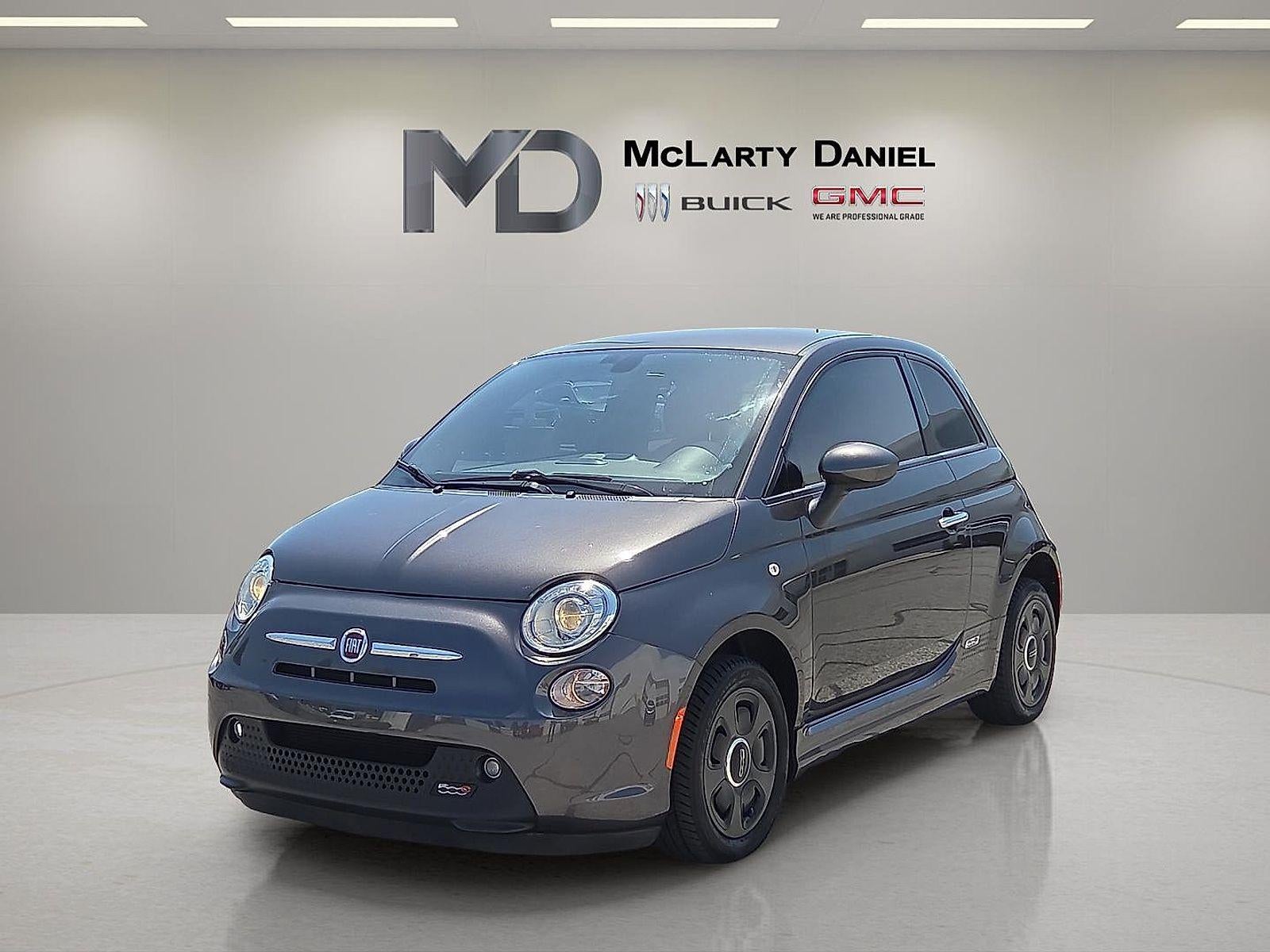 2019 FIAT 500e Base