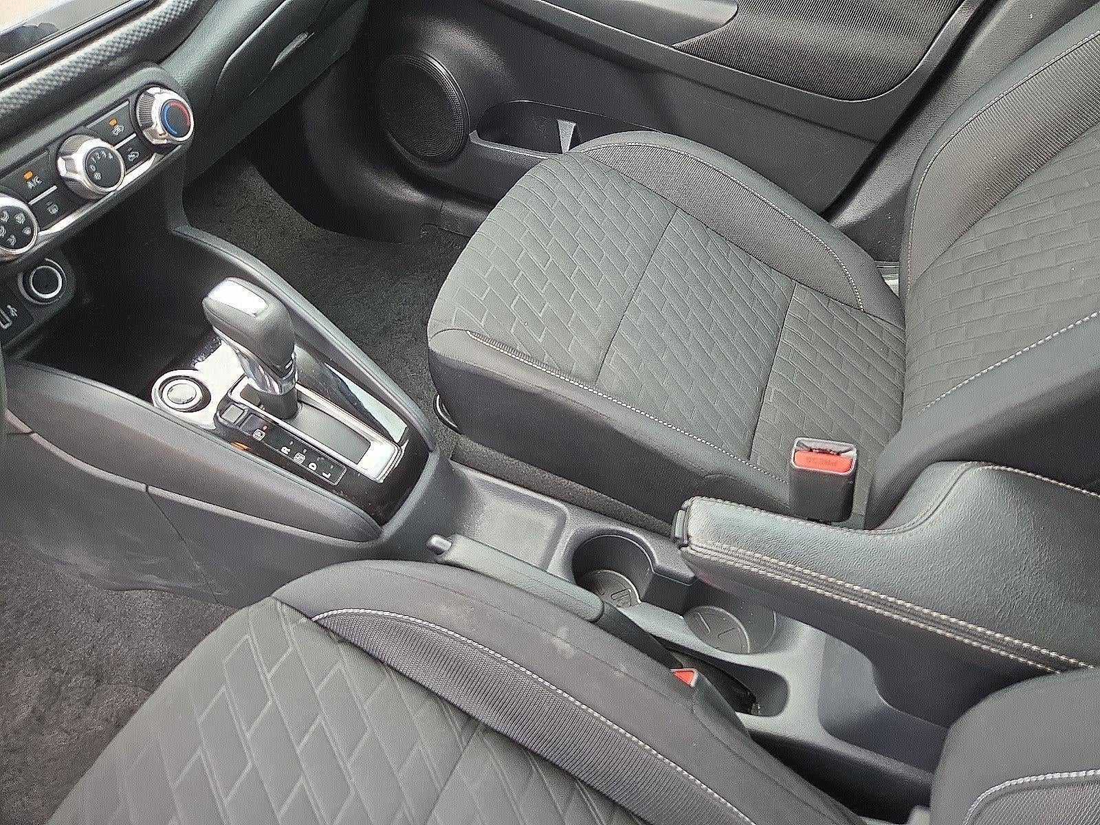 2021 Nissan Kicks S Xtronic CVT