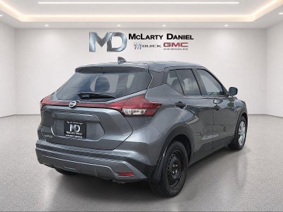2021 Nissan Kicks S Xtronic CVT