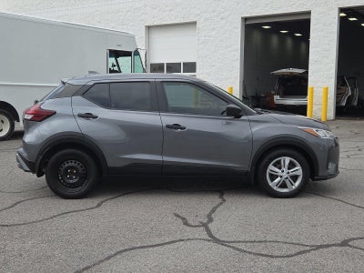2021 Nissan Kicks S Xtronic CVT