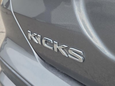 2021 Nissan Kicks S Xtronic CVT