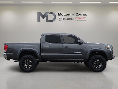2017 Toyota Tacoma SR5 V6