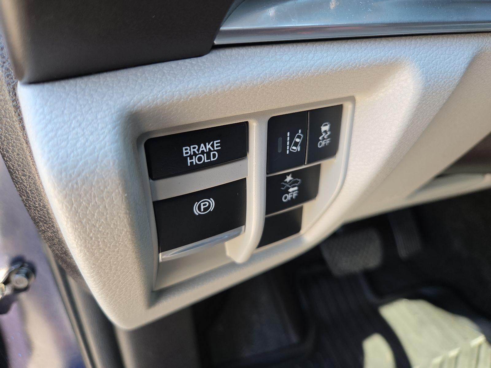 2017 Acura MDX w/Technology Package