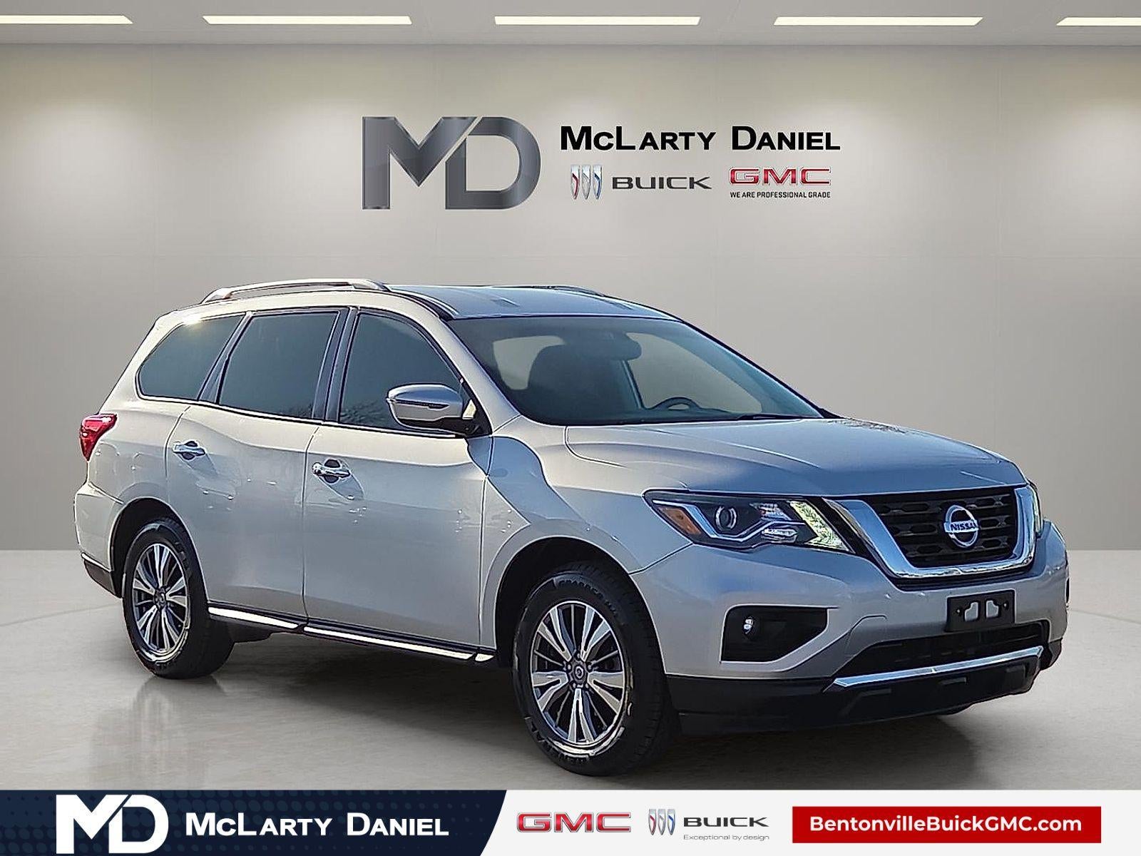 2019 Nissan Pathfinder SV