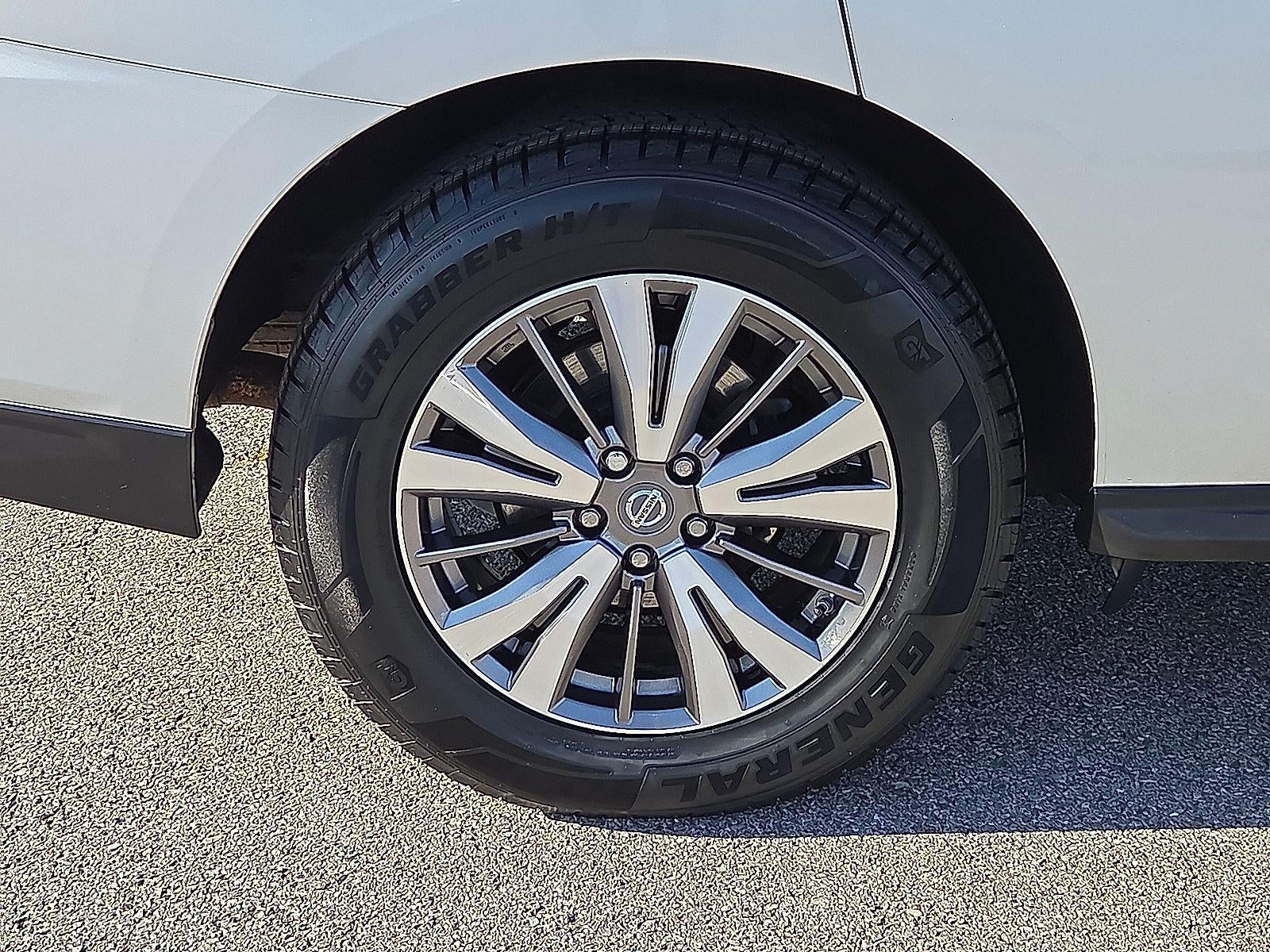 2019 Nissan Pathfinder SV