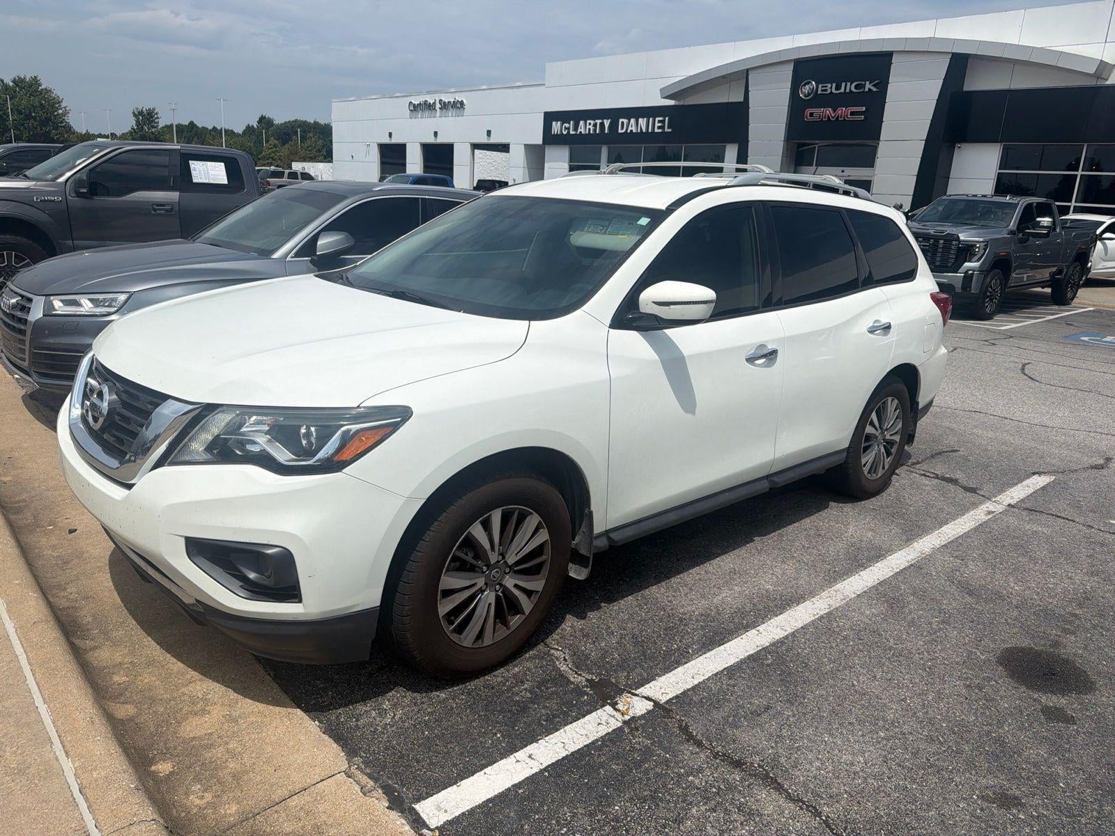 2018 Nissan Pathfinder S