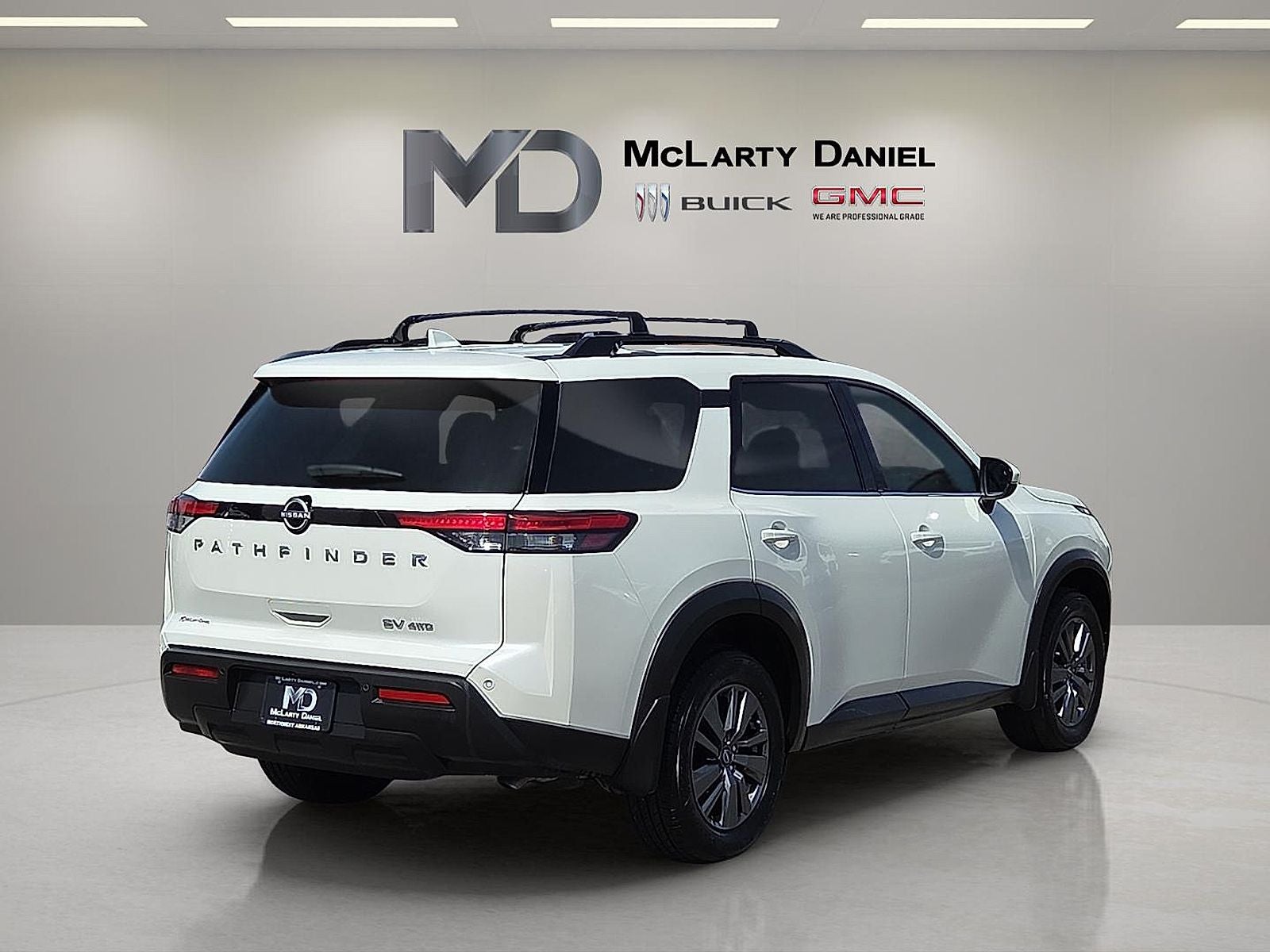 2024 Nissan Pathfinder SV 4WD
