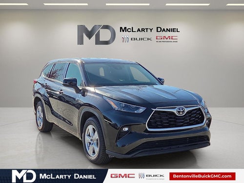 2022 Toyota Highlander LE