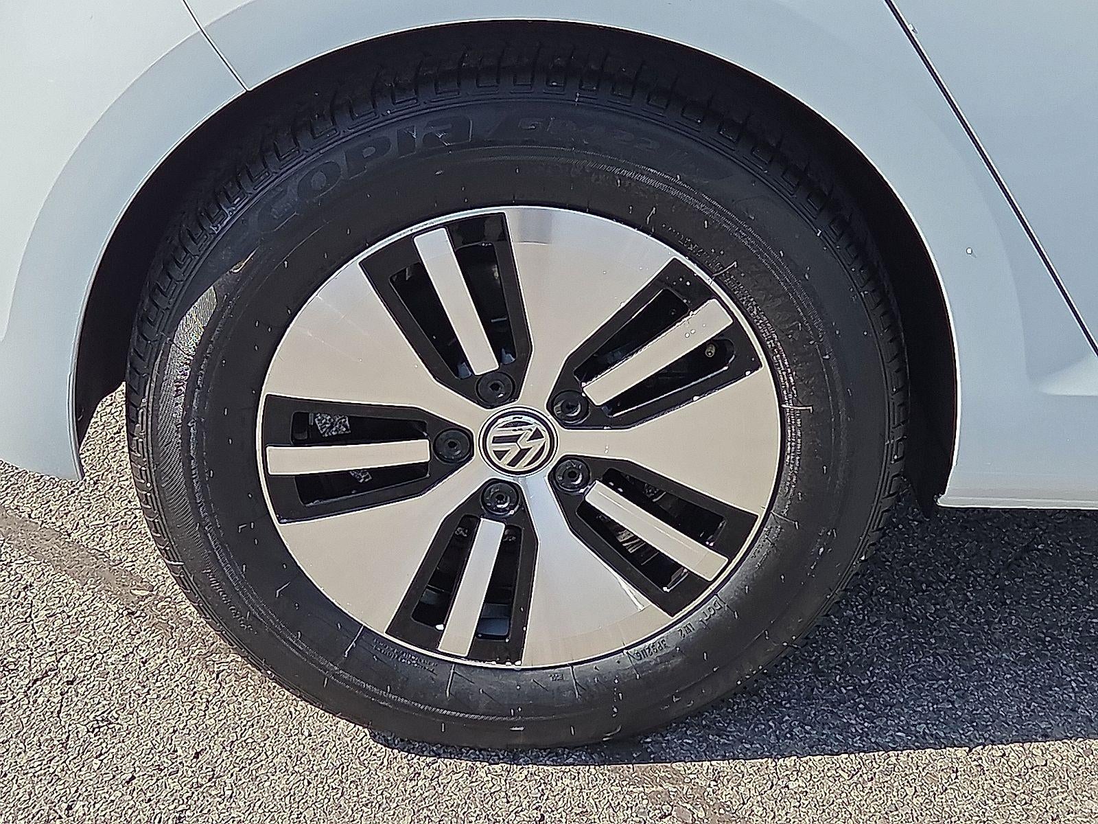 2018 Volkswagen e-Golf SEL Premium