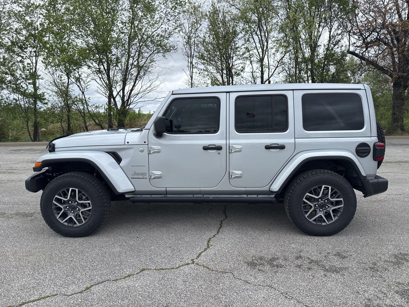 2024 Jeep Wrangler 4-Door Sahara 4x4