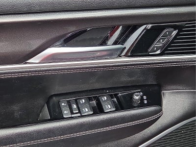 2023 Jeep Wagoneer Base