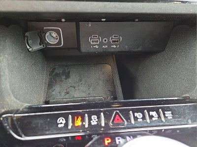2023 Jeep Wagoneer Base
