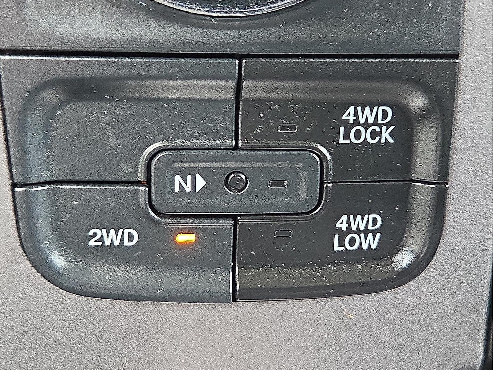 2023 RAM 1500 Classic SLT Crew Cab 4x4 5'7" Box