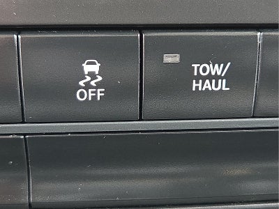 2023 RAM 1500 Classic SLT Crew Cab 4x4 5'7" Box