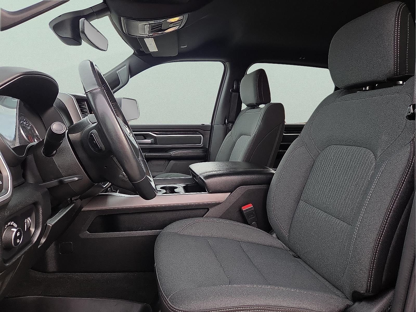 2022 RAM 1500 Big Horn Crew Cab 4x4 5'7" Box