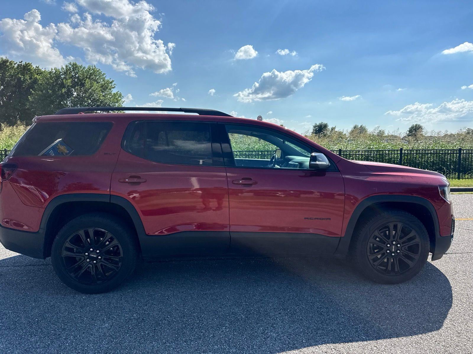 2021 GMC Acadia SLT
