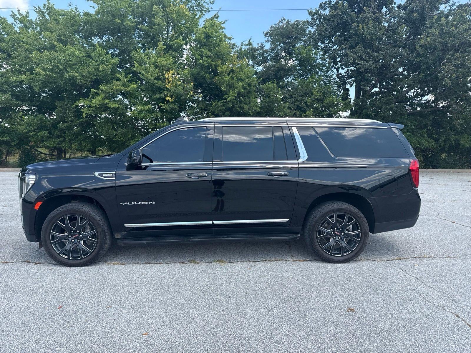 2023 GMC Yukon XL SLT