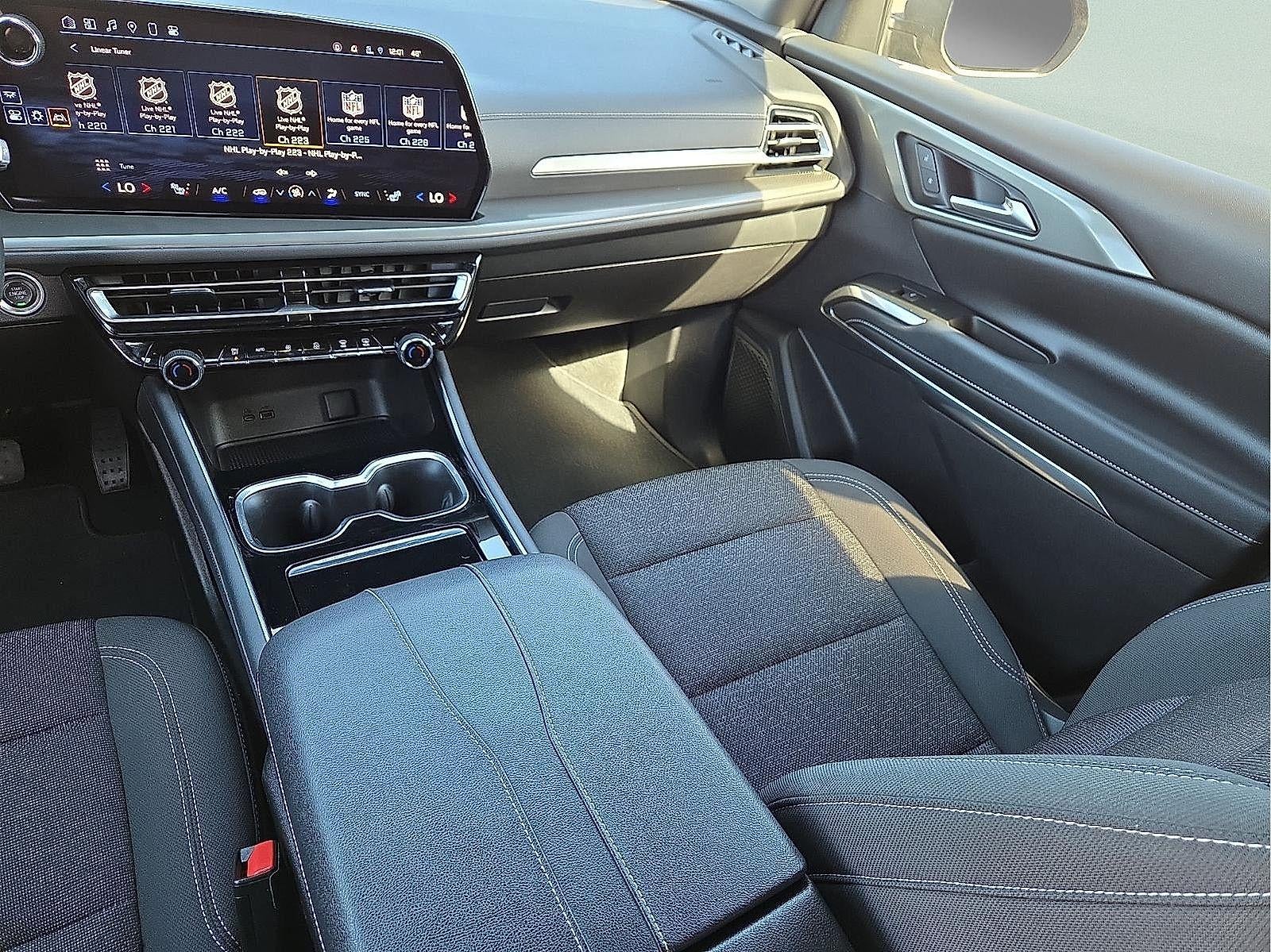 2024 Chevrolet Traverse LS