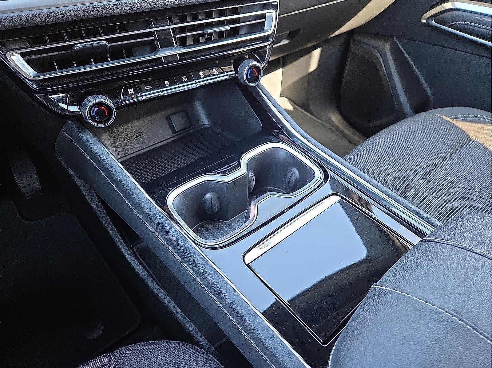 2024 Chevrolet Traverse LS