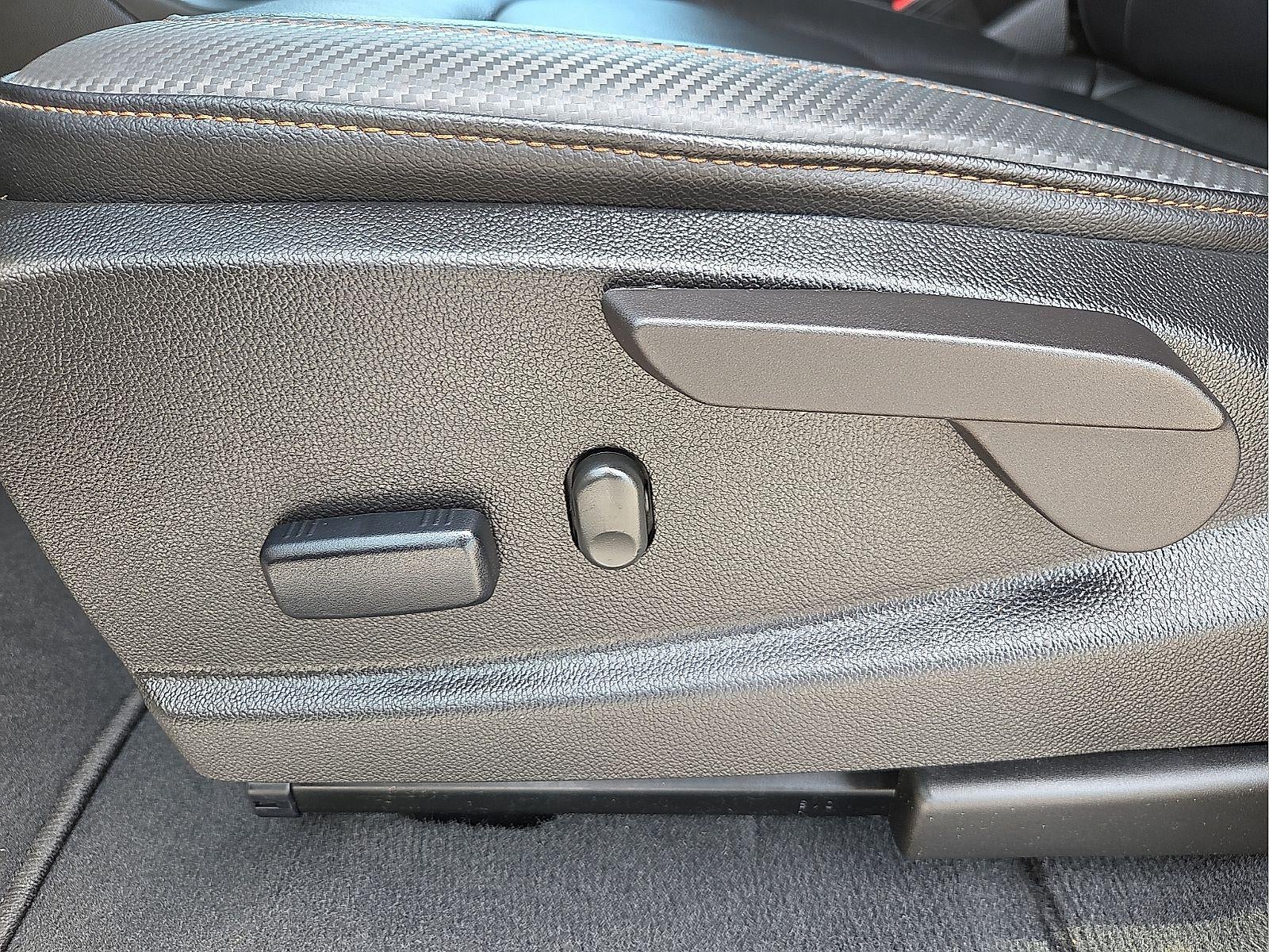 2022 GMC Canyon AT4 - Leather