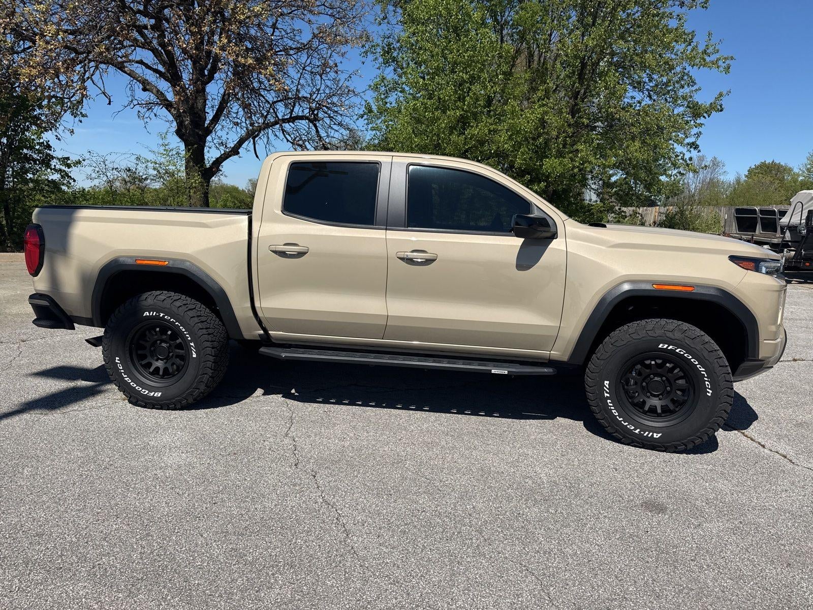 2023 GMC Canyon AT4