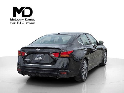 2023 Nissan Altima SL FWD