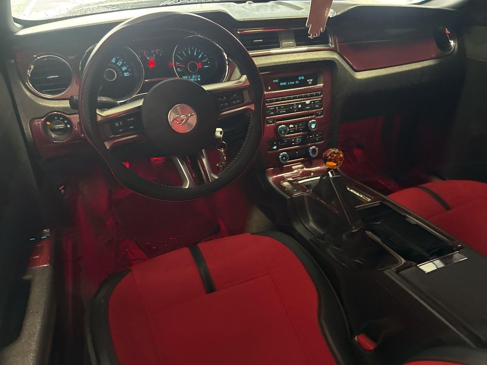 2014 Ford Mustang V6