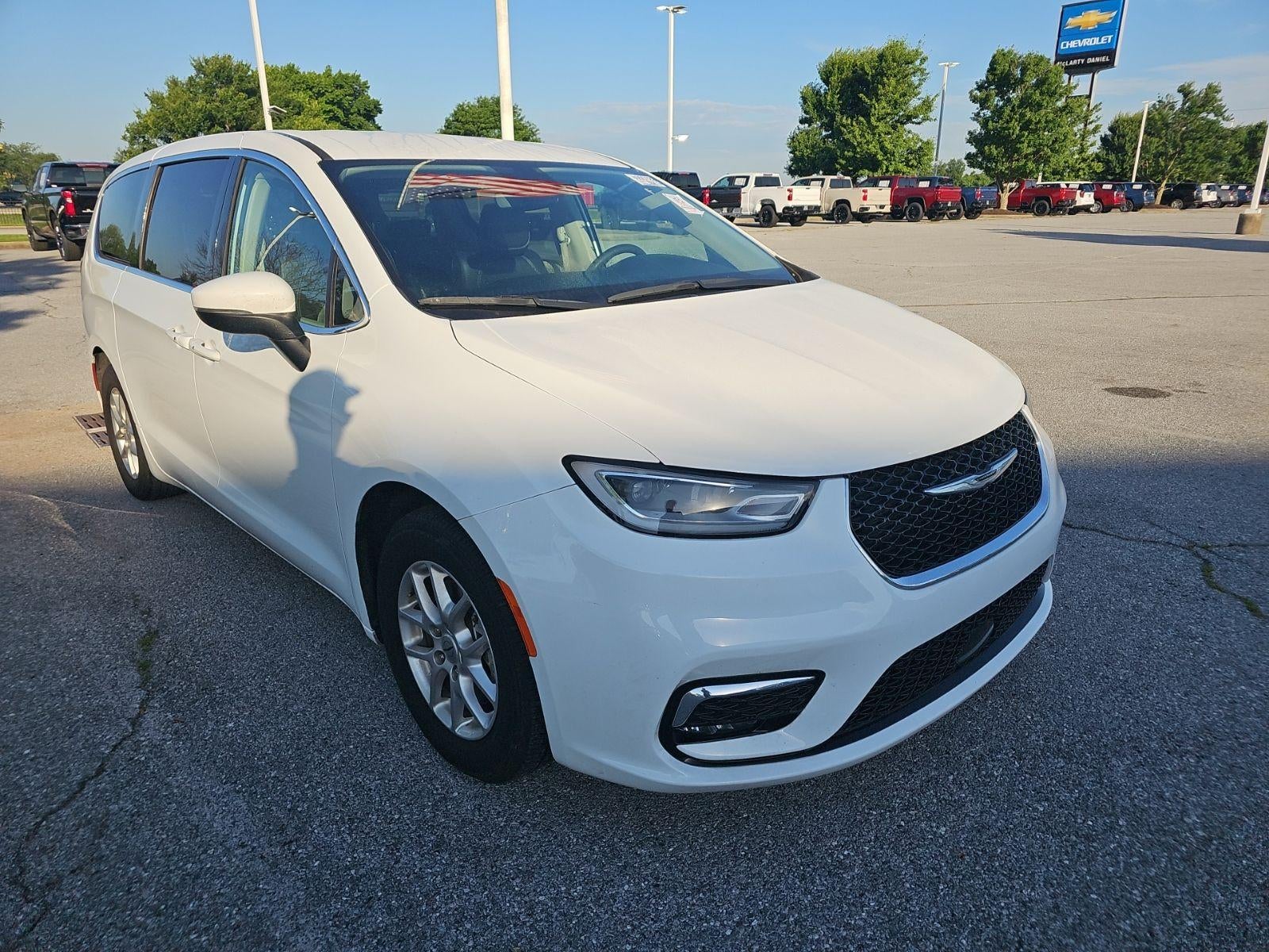2023 Chrysler Pacifica Touring L