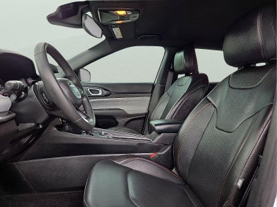 2023 Jeep Compass Latitude Lux FWD