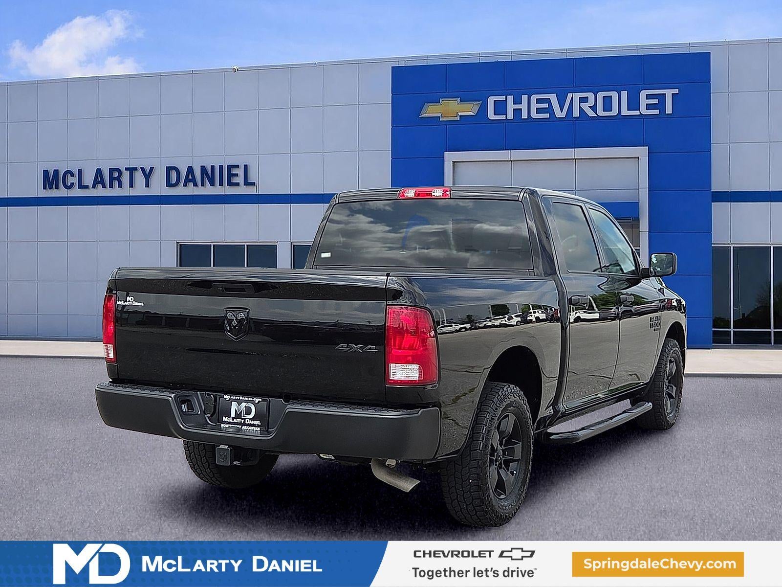 2021 RAM 1500 Classic Tradesman Crew Cab 4x4 5'7" Box