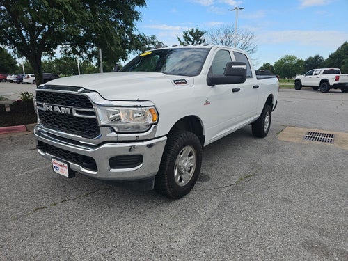 2023 RAM 2500 Tradesman Crew Cab 4x4 6'4" Box