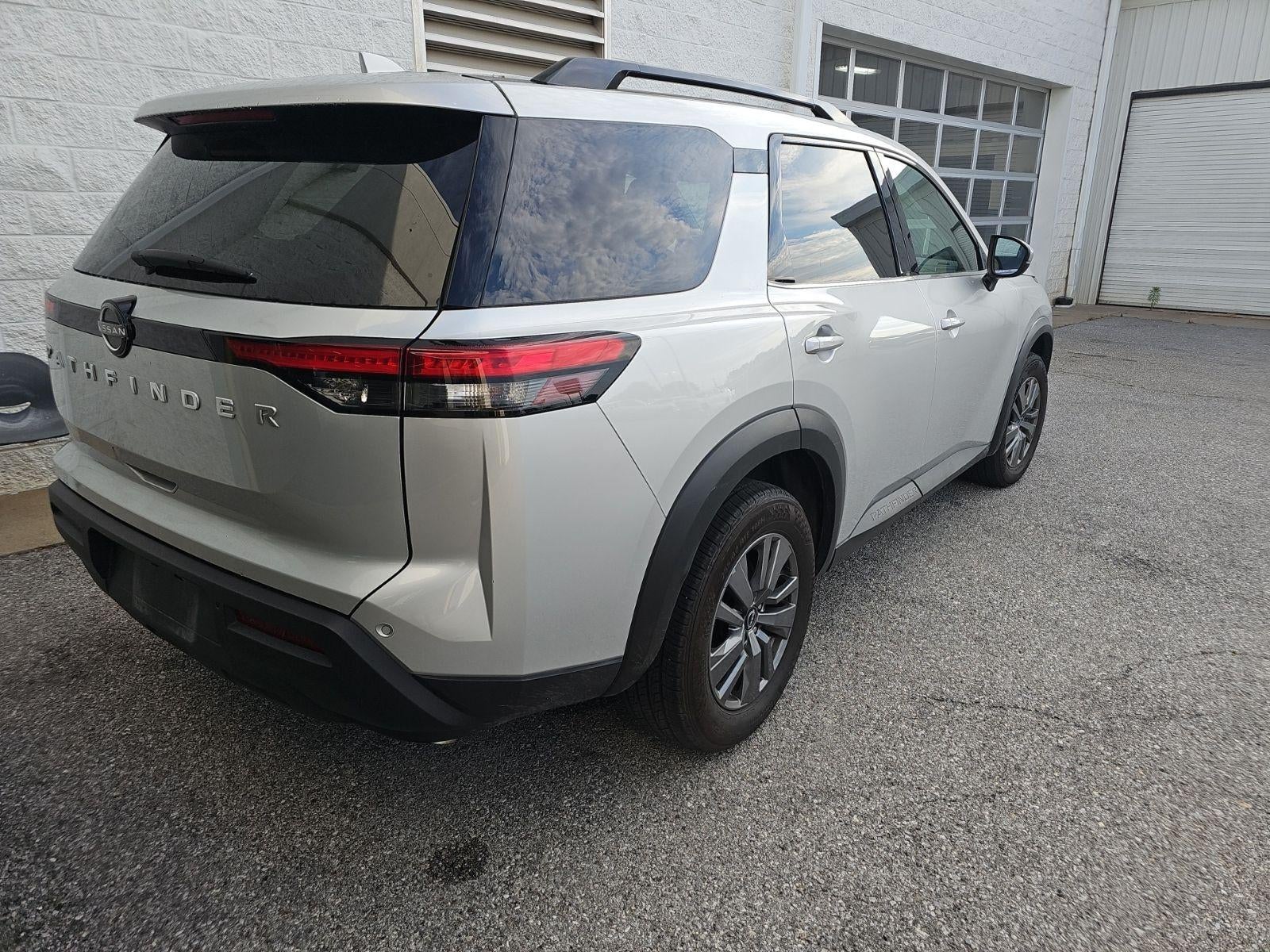 2025 Nissan Pathfinder SV FWD