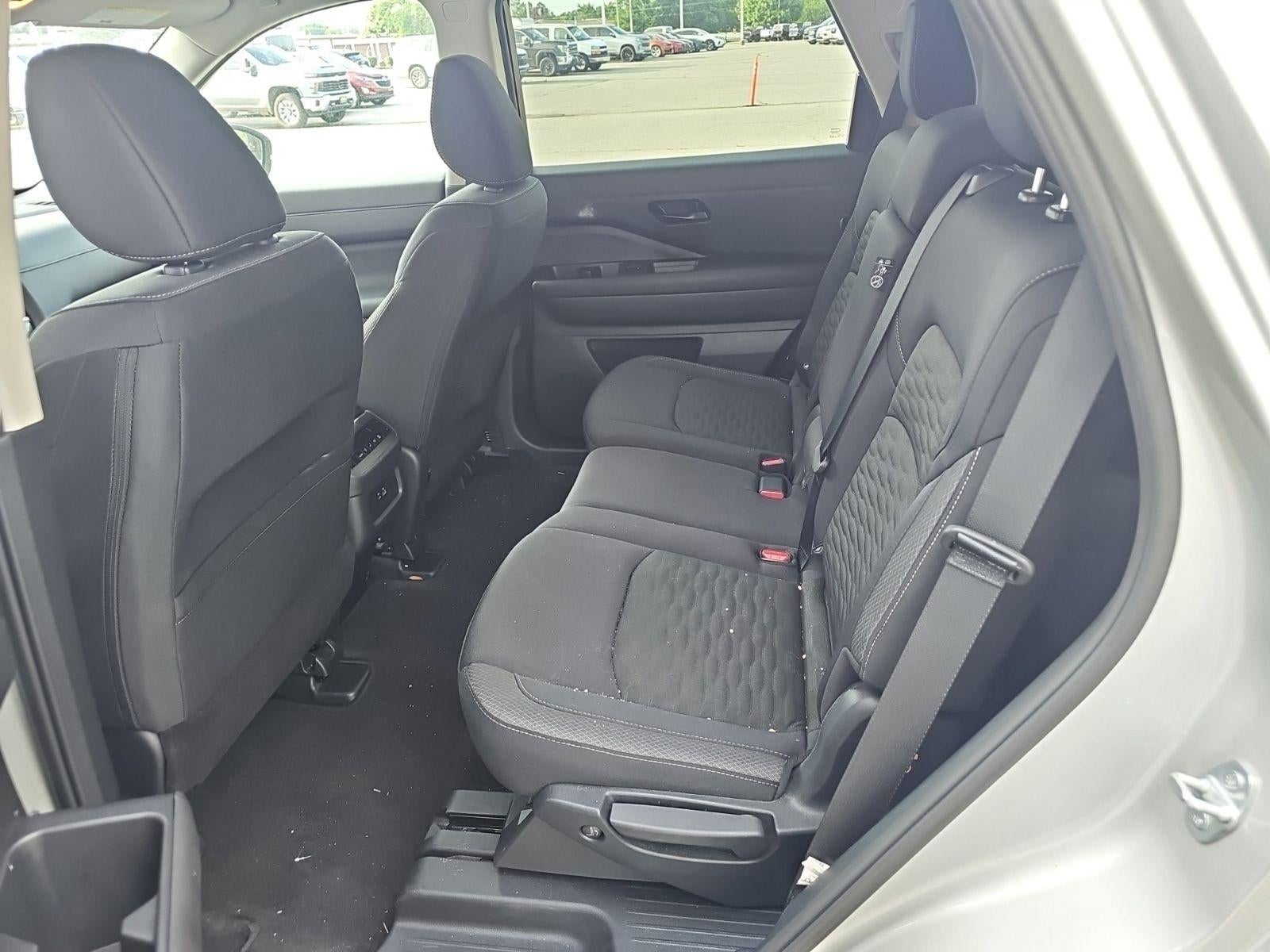 2025 Nissan Pathfinder SV FWD