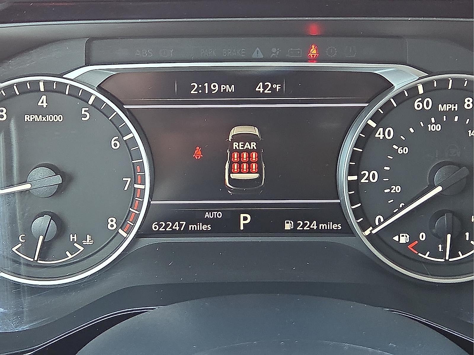 2024 Nissan Pathfinder SV