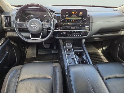 2022 Nissan Pathfinder SL 2WD