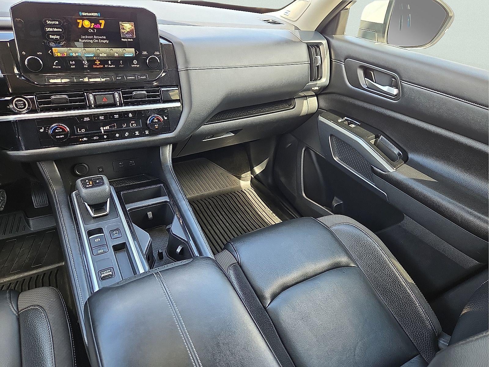 2022 Nissan Pathfinder SL 2WD
