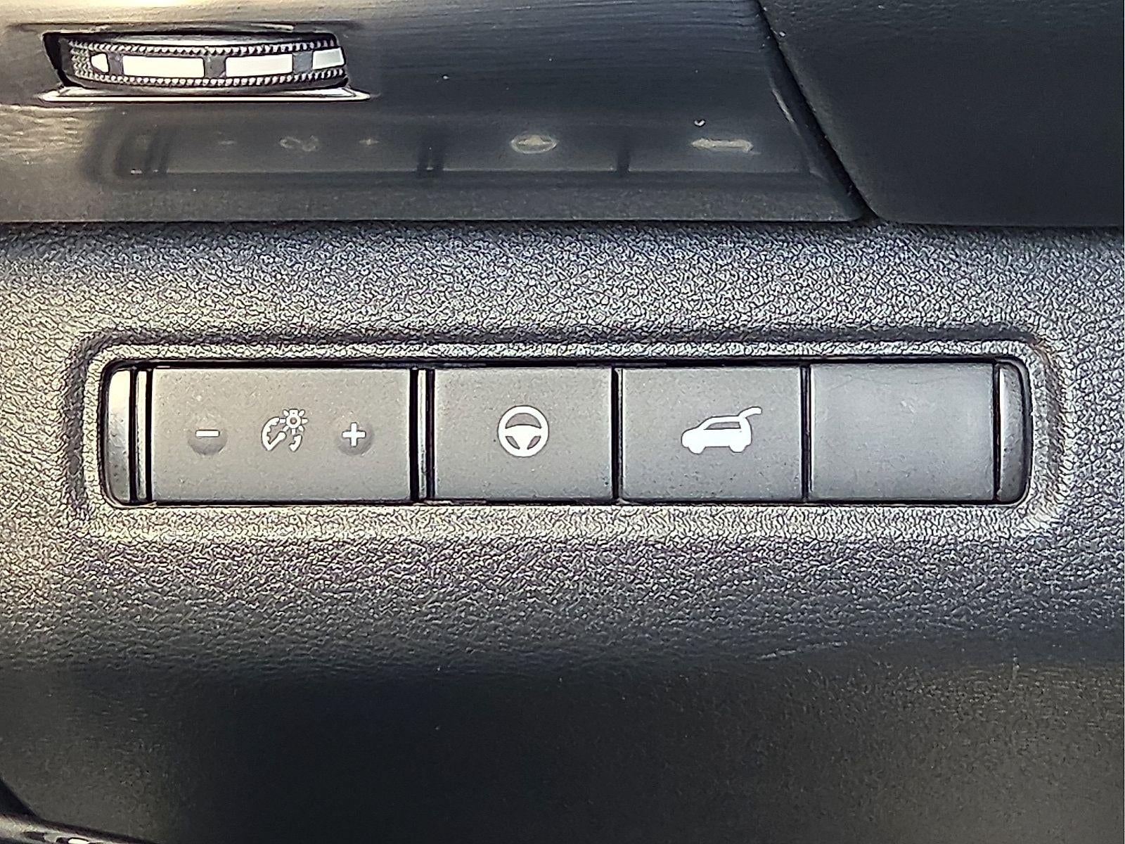 2022 Nissan Pathfinder SL 2WD