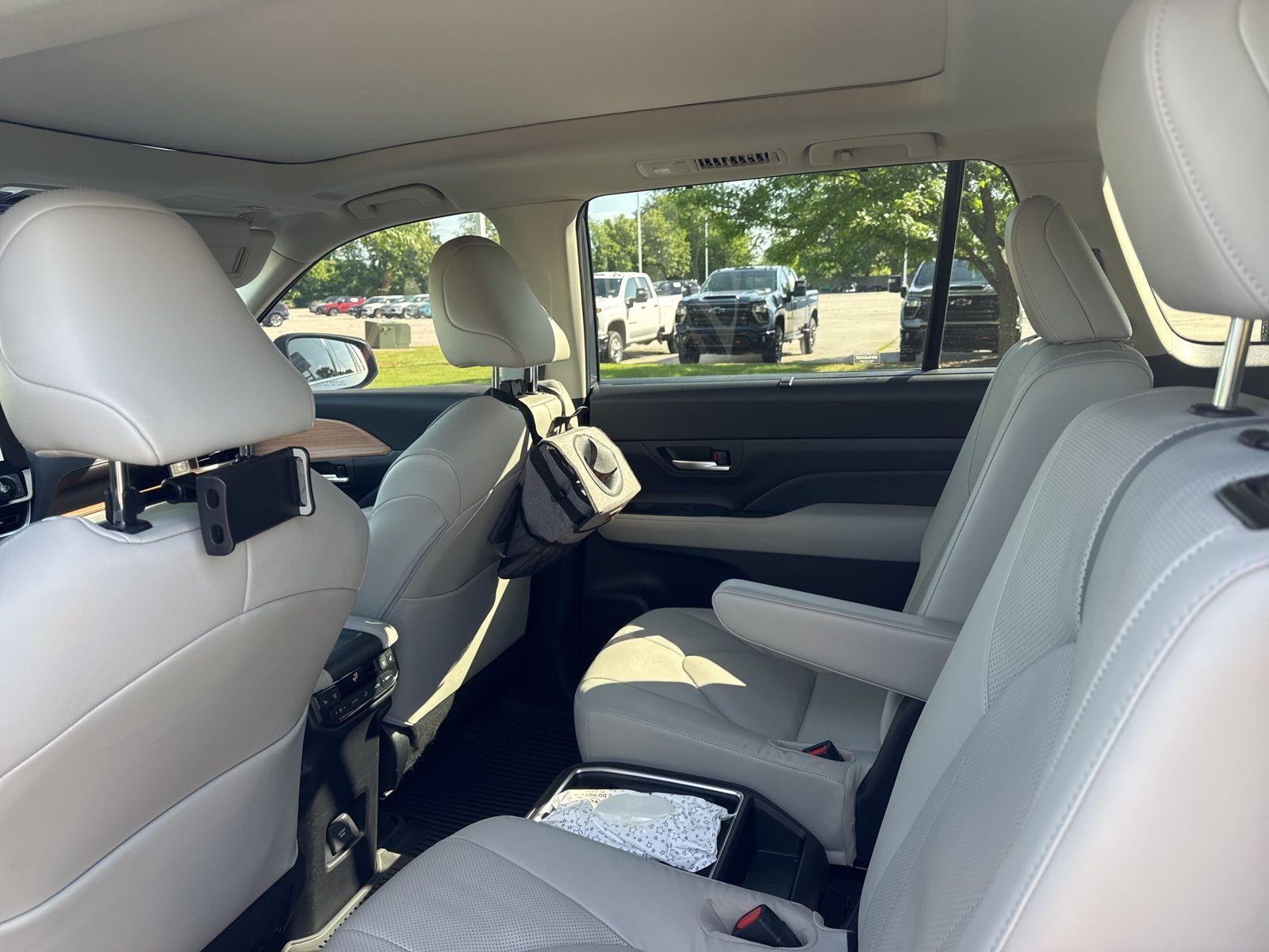 2025 Toyota Grand Highlander Platinum