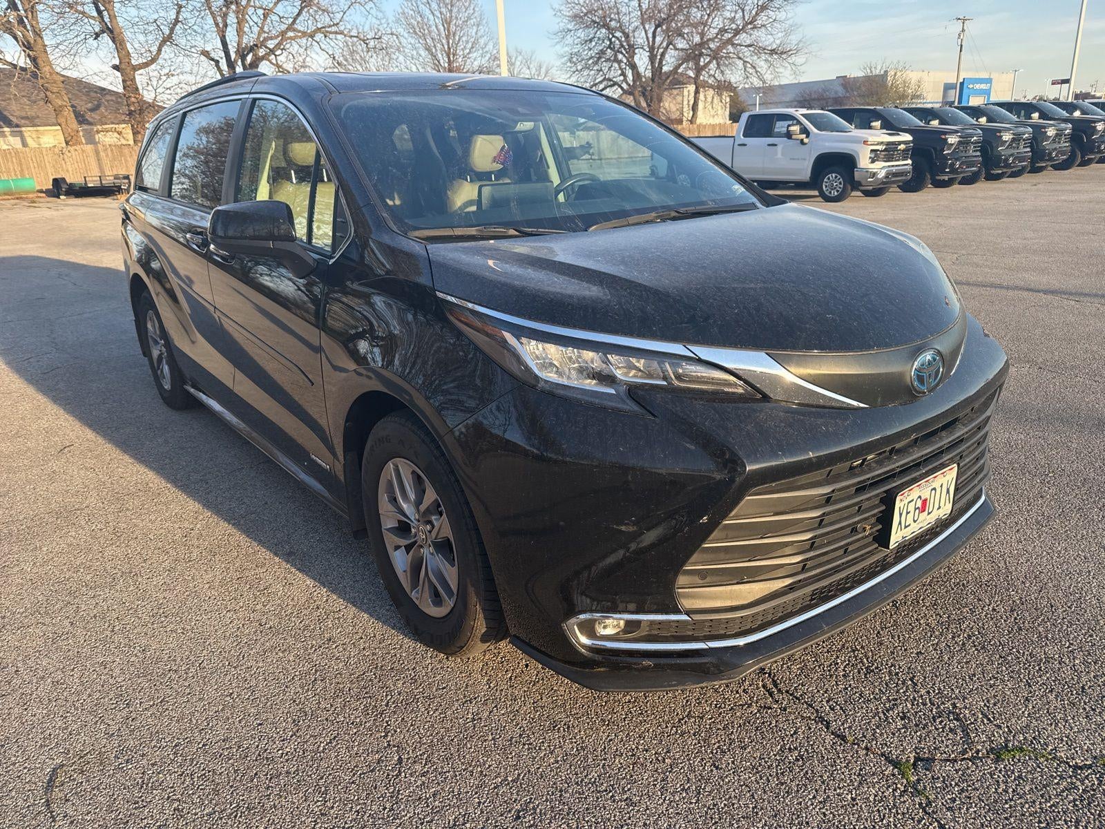 2021 Toyota Sienna XLE