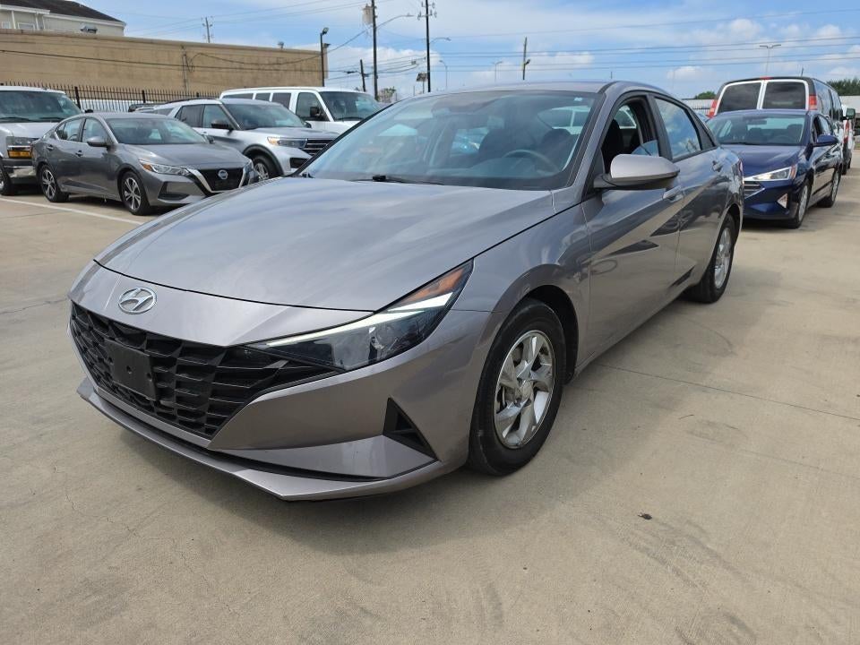 2023 Hyundai Elantra SE