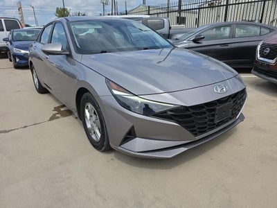 2023 Hyundai Elantra SE